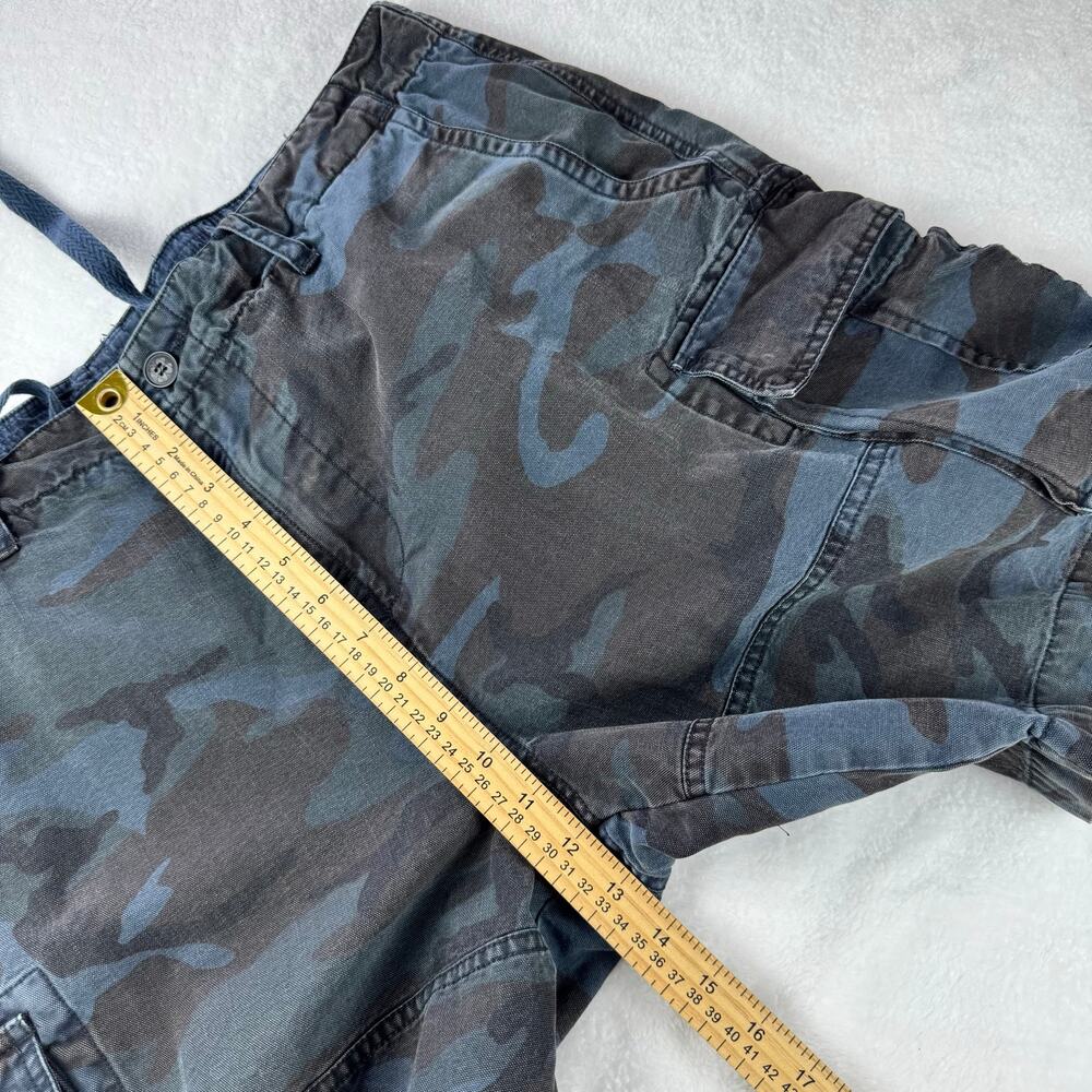 Lucky Brand Men’s Camo Cargo Shorts Size 38 Blue Gray Streetwear Utility - Picture 5 of 11